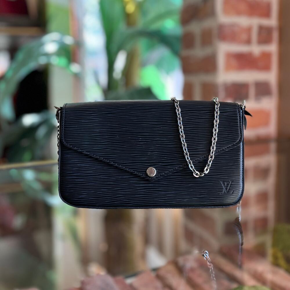 LOUIS VUITTON Felicie Pochette Black Epi Leather Crossbody